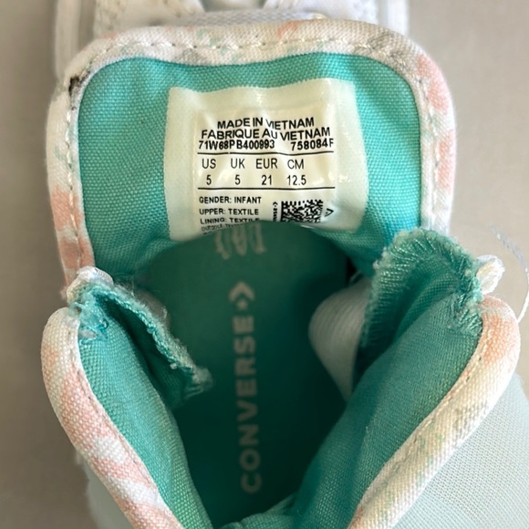 Converse White and Blue Classic High top Sneakers - Picture 7 of 7